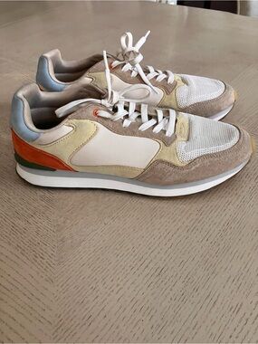 Hoff Riad Woman Color Block Sneakers US 10.5